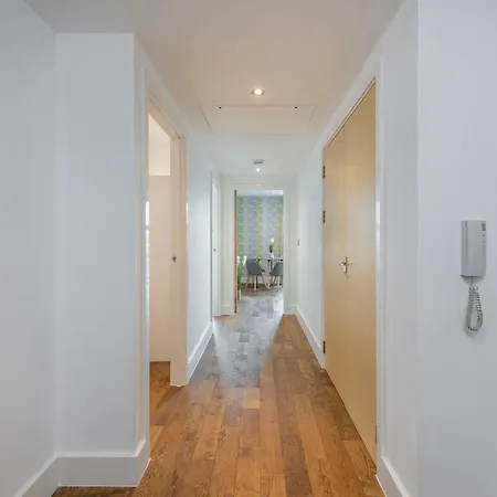 Stylish 2 Bedroom Apartment In Chelsea By Battersea Park With Ac London Exterior photo
