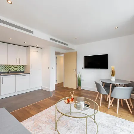 Stylish 2 Bedroom Apartment In Chelsea By Battersea Park With Ac London Exterior photo