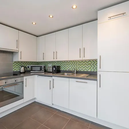Stylish 2 Bedroom Apartment In Chelsea By Battersea Park With Ac London Exterior photo