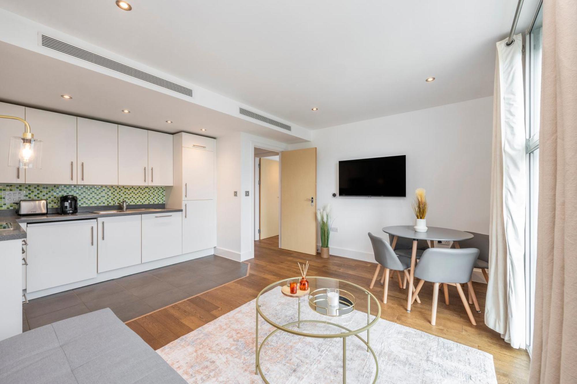Апартаменты Stylish 2 Bedroom In Chelsea By Battersea Park With Ac *
