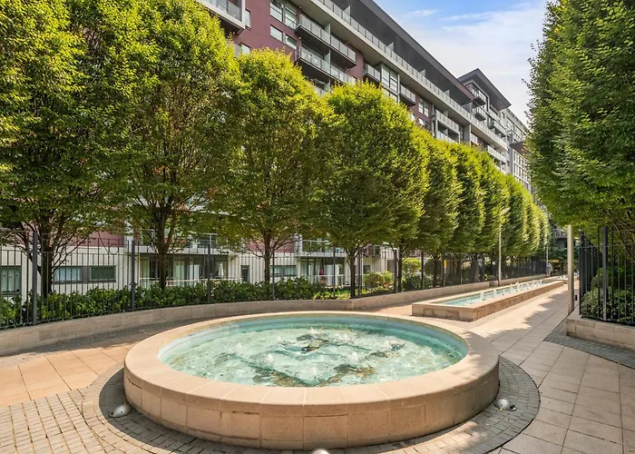 Stylish 2 Bedroom Apartment In Chelsea By Battersea Park With Ac